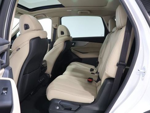 Used 2025 Acura MDX SH-AWD image 29
