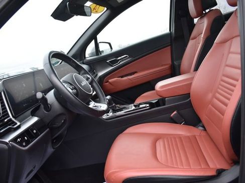 Used 2024 Kia Sportage SX image 28