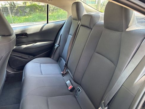 Used 2025 Toyota Corolla LE FWD image 37