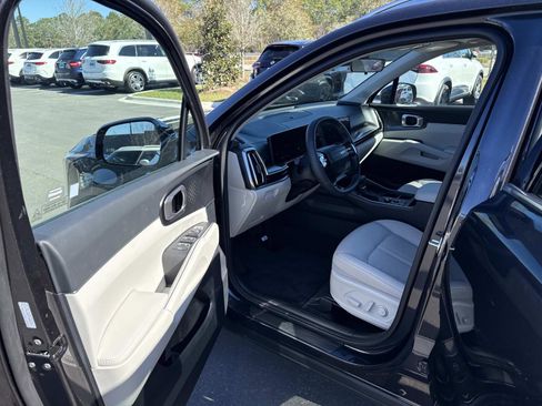 Used 2026 Kia Sorento S w/ S Panoramic Sunroof Package image 18