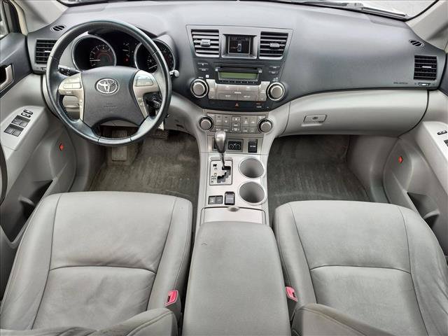 Used 2008 Toyota Highlander Sport w/ Tow Pkg AWD/4WD image 18