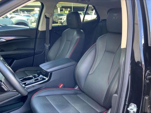 Used 2023 Buick Envision Essence w/ Technology Package I AWD/4WD image 22