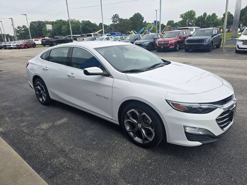 Used 2024 Chevrolet Malibu LT FWD image 7