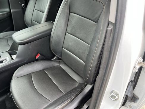 Used 2021 Chevrolet Equinox Premier FWD image 20