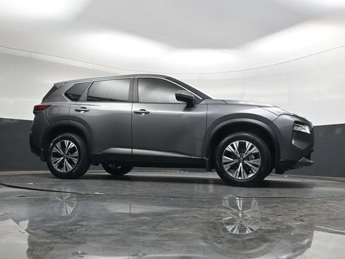 Certified 2023 Nissan Rogue SV FWD image 34