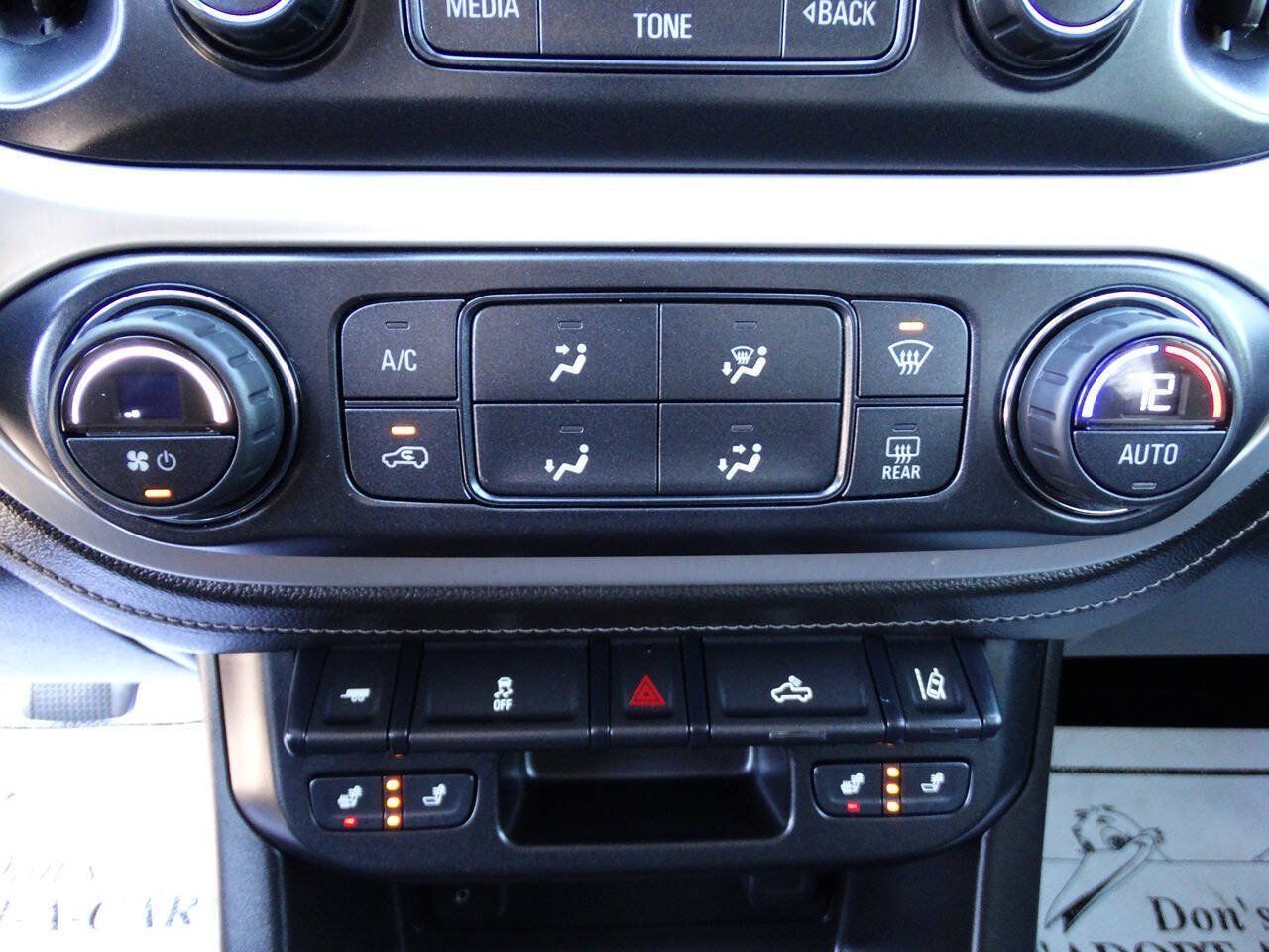 Used 2016 GMC Canyon 4x4 Crew Cab SLT w/ Driver Alert Package image 30
