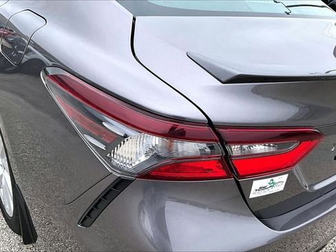 Used 2024 Toyota Camry SE FWD image 28