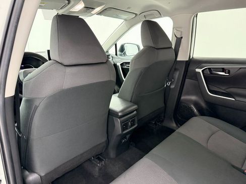 Used 2024 Toyota RAV4 XLE image 30