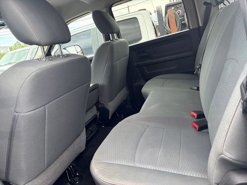 Used 2018 RAM 2500 Tradesman w/ Chrome Appearance Group AWD/4WD image 9