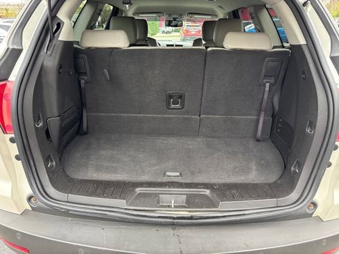 Used 2012 Chevrolet Traverse LTZ image 8