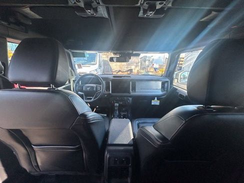 Used 2025 Ford Bronco Outer Banks image 14