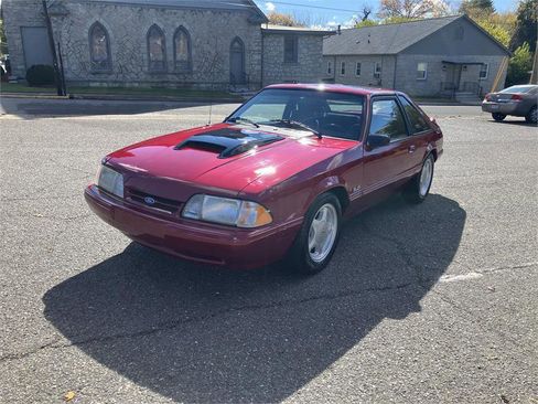 Used 1993 Ford Mustang LX image 2