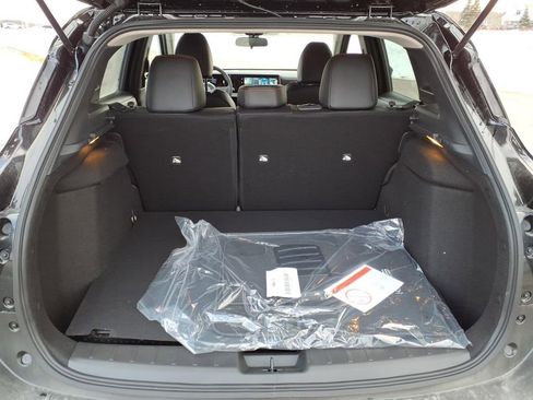 New 2026 Nissan Kicks SR w/ Cold Weather Package image 9