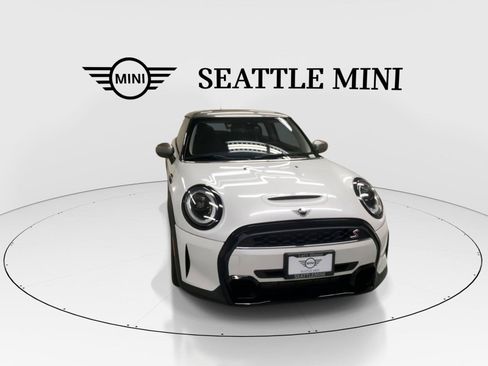 Used 2024 MINI Cooper S FWD image 3