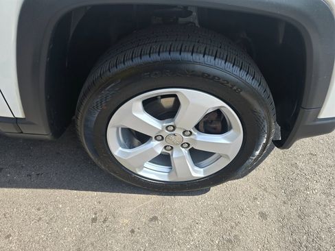 Used 2018 Jeep Compass Latitude w/ Popular Equipment Group image 28