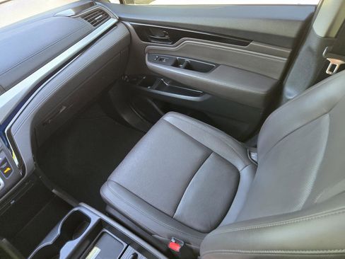 Used 2019 Honda Odyssey Elite image 20