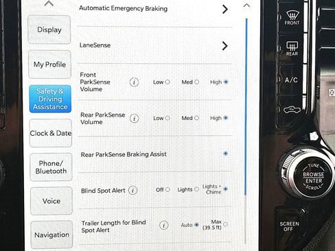 Used 2024 RAM 1500 Limited image 31