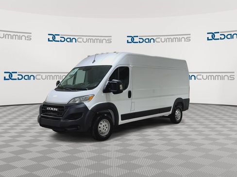 Used 2023 RAM ProMaster 2500 FWD image 4