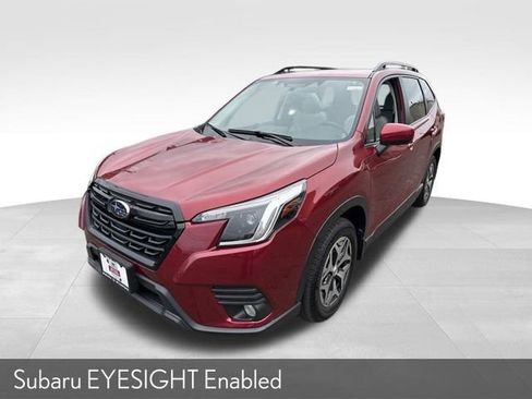 Certified 2023 Subaru Forester Premium image 4