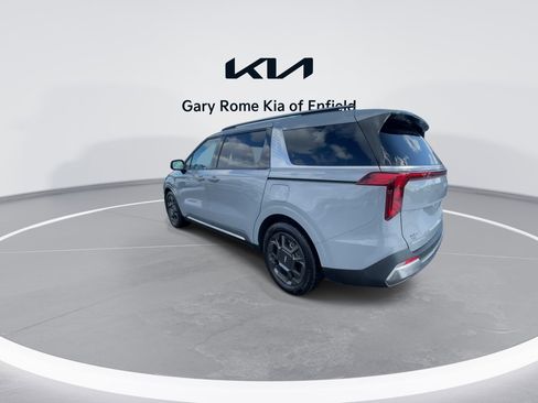 Certified 2025 Kia Carnival SX image 6