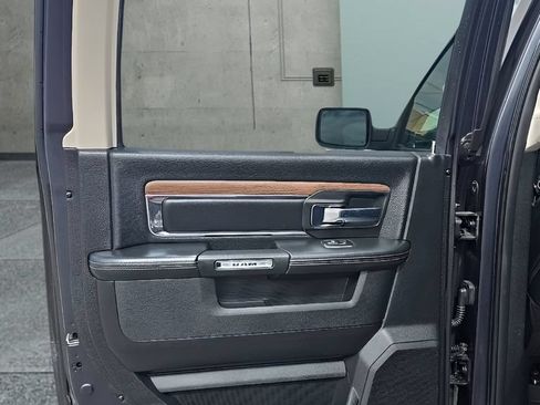 Used 2018 RAM 1500 Laramie w/ Convenience Group AWD/4WD image 13