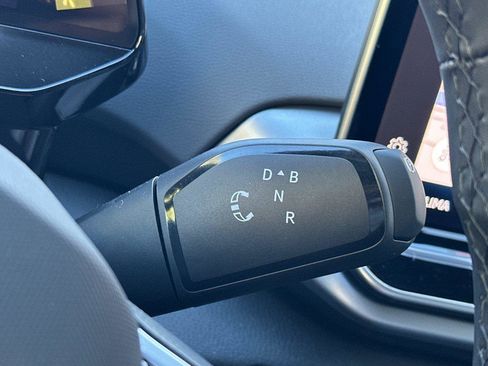 New 2025 Volkswagen ID.4 Pro image 21