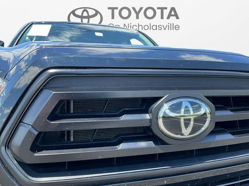 Used 2023 Toyota Tacoma SR AWD/4WD image 16