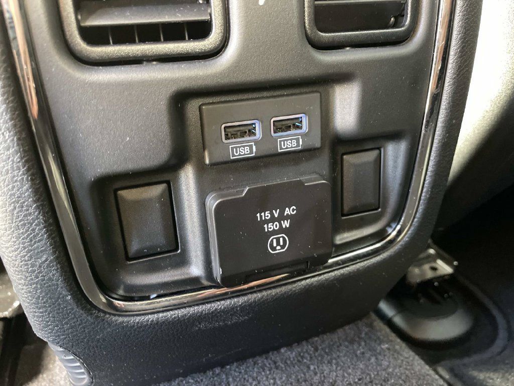 Used 2020 Jeep Grand Cherokee Limited AWD/4WD image 13