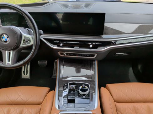 Used 2024 BMW X5 M60i w/ Executive Package image 32