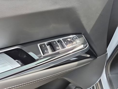 New 2026 Cadillac Escalade ESV Platinum Sport w/ LPO, ONYX Package AWD/4WD image 34