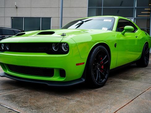 Used 2023 Dodge Challenger SRT Hellcat image 6
