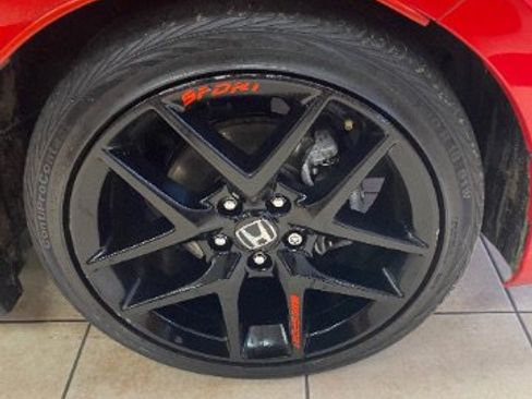Used 2024 Honda Civic Sport image 25