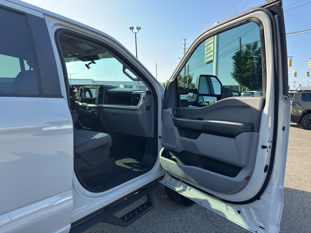 Used 2025 Ford F250 XL w/ STX Appearance Package AWD/4WD image 17
