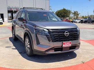 New 2026 Nissan Pathfinder SL FWD video 2