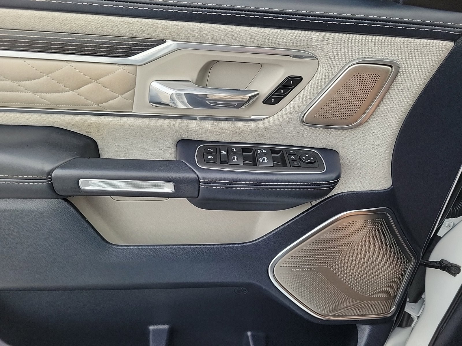 Used 2022 RAM 1500 Limited RWD image 21