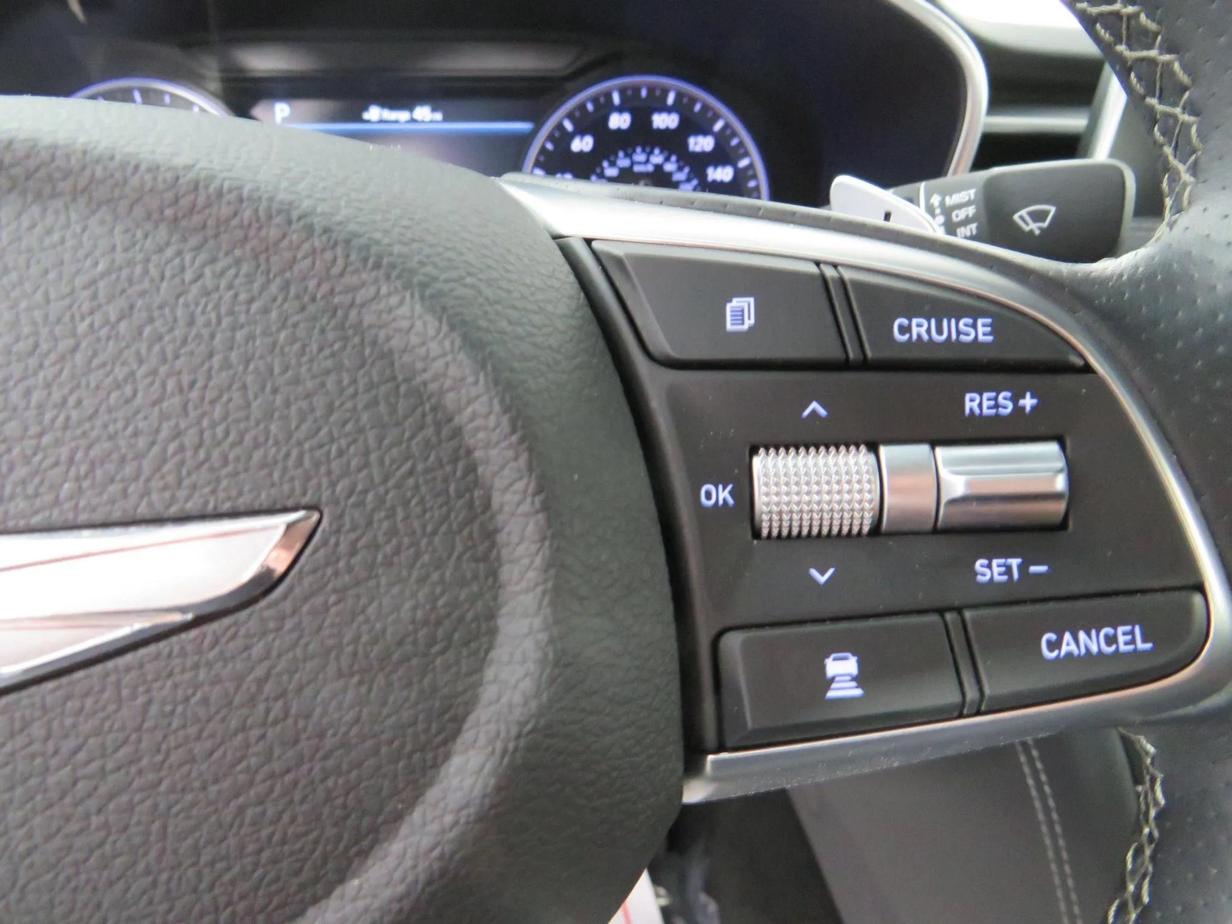 Used 2019 Genesis G70 2.0T Advanced AWD/4WD image 17