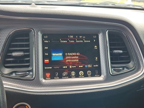Used 2016 Dodge Challenger SRT Hellcat RWD image 21