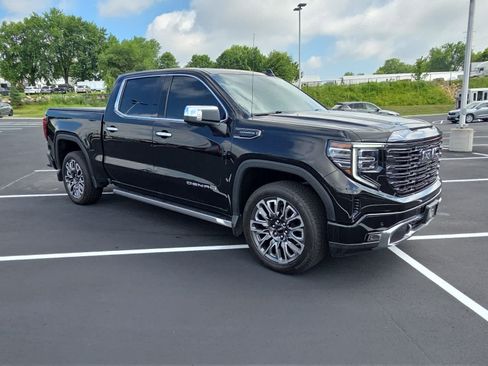Used 2023 GMC Sierra 1500 Denali Ultimate AWD/4WD image 2
