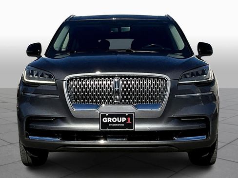Used 2023 Lincoln Aviator Reserve w/ Equipment Group 201A image 3