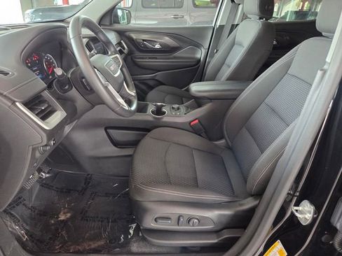 Used 2023 GMC Terrain SLE w/ Driver Convenience Package FWD image 3