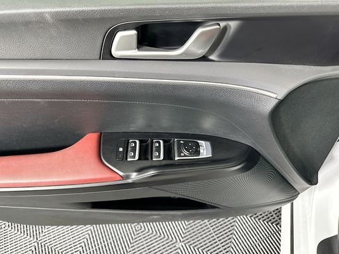 Used 2024 Kia K5 GT-Line image 15