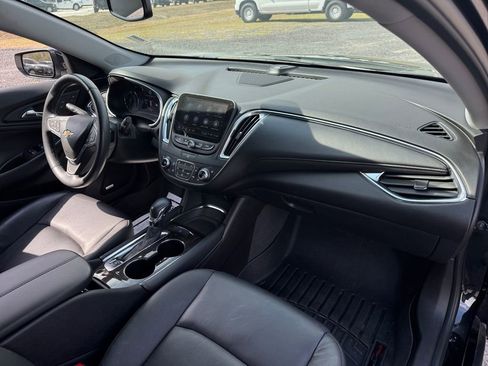Used 2022 Chevrolet Malibu Premier image 19