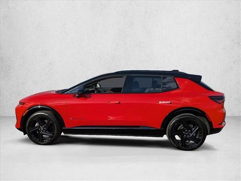 Used 2025 Chevrolet Equinox EV RS FWD image 8