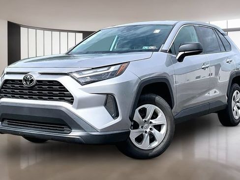 Used 2023 Toyota RAV4 LE AWD/4WD image 1