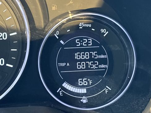 Used 2018 Honda HR-V LX image 17