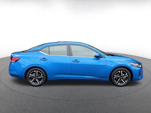 Used 2025 Nissan Sentra SV FWD image 16