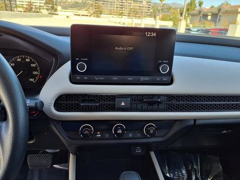 Used 2024 Honda HR-V LX image 18