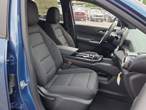 New 2026 Chevrolet Equinox LT FWD image 13