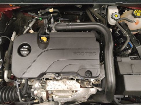 Used 2018 Chevrolet Malibu LT w/ Driver Confidence Package FWD image 30