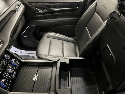 Used 2023 GMC Yukon XL Denali w/ Max Trailering Package AWD/4WD image 40